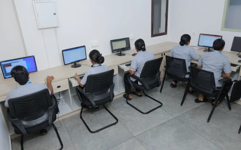 AI Advanced Digital Marketing & Graphic Design Course